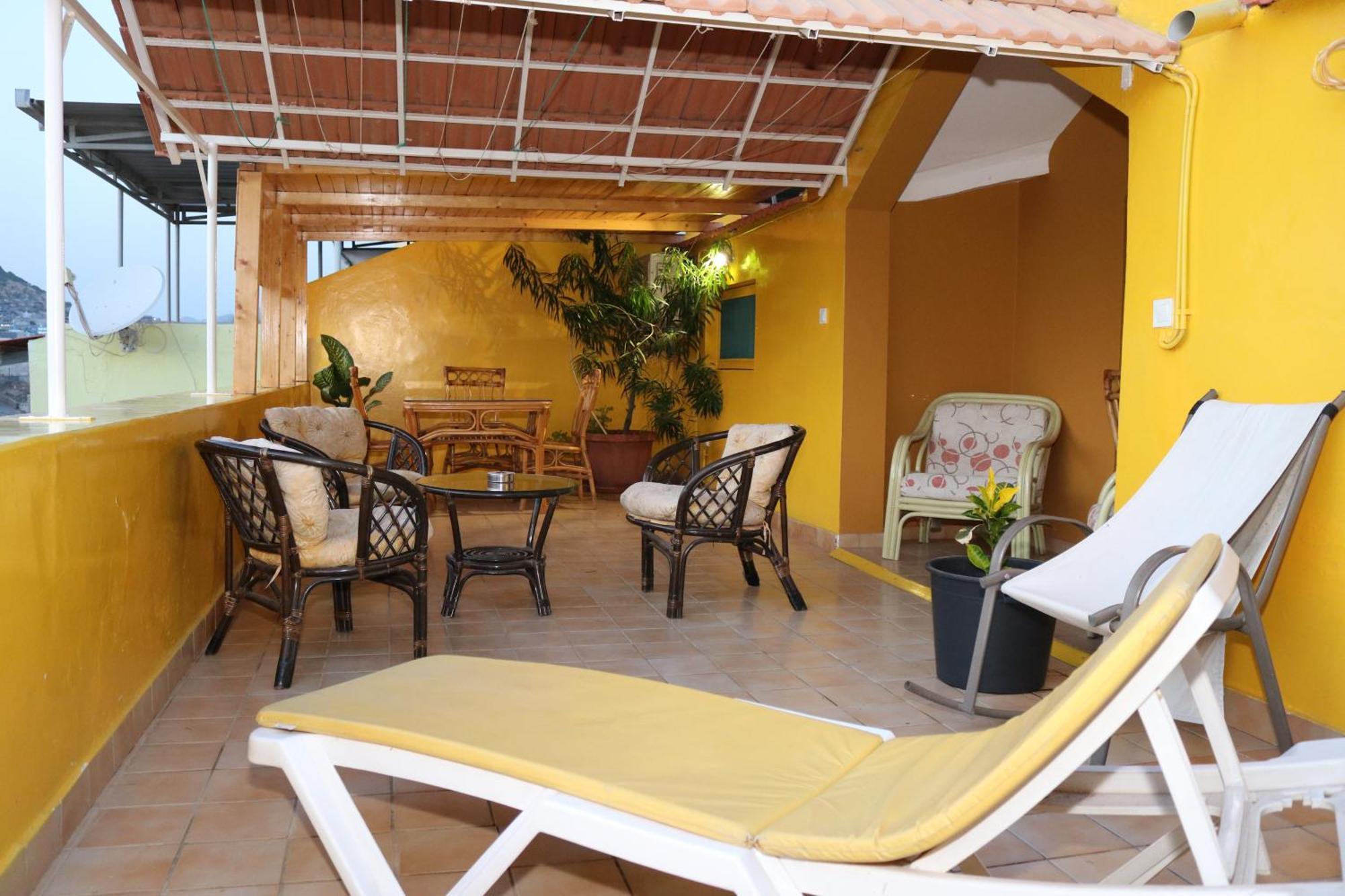 O Jardim Do Vinho, Ac Bed & Breakfast Прая Екстериор снимка